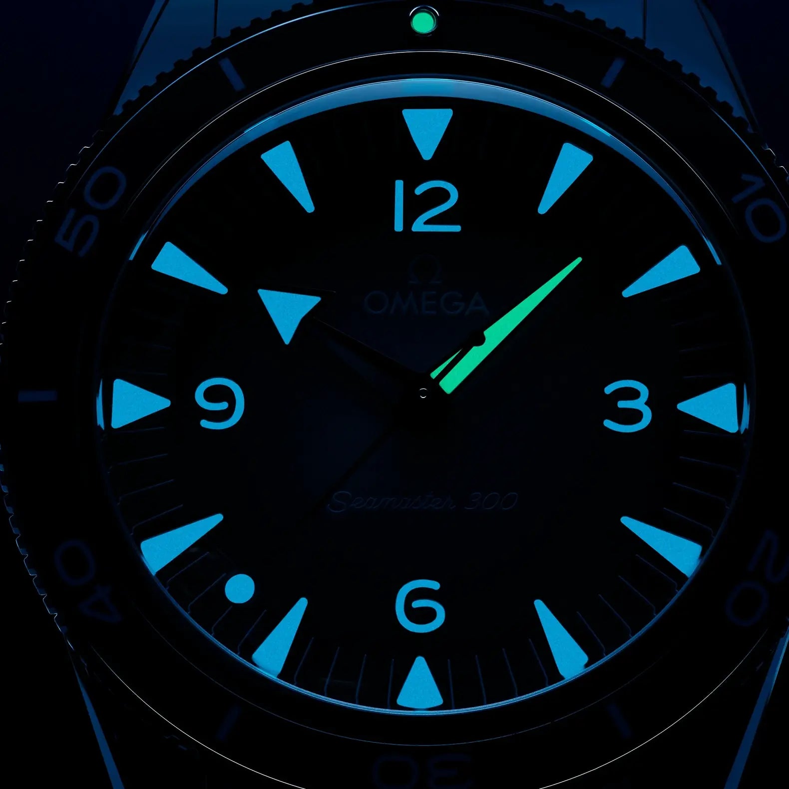 Seamaster 300 41mm - Summer Blue Gradient Dial on Bracelet