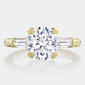 Round 3-Stone 18K Yellow Gold Engagement Ring - HT2657