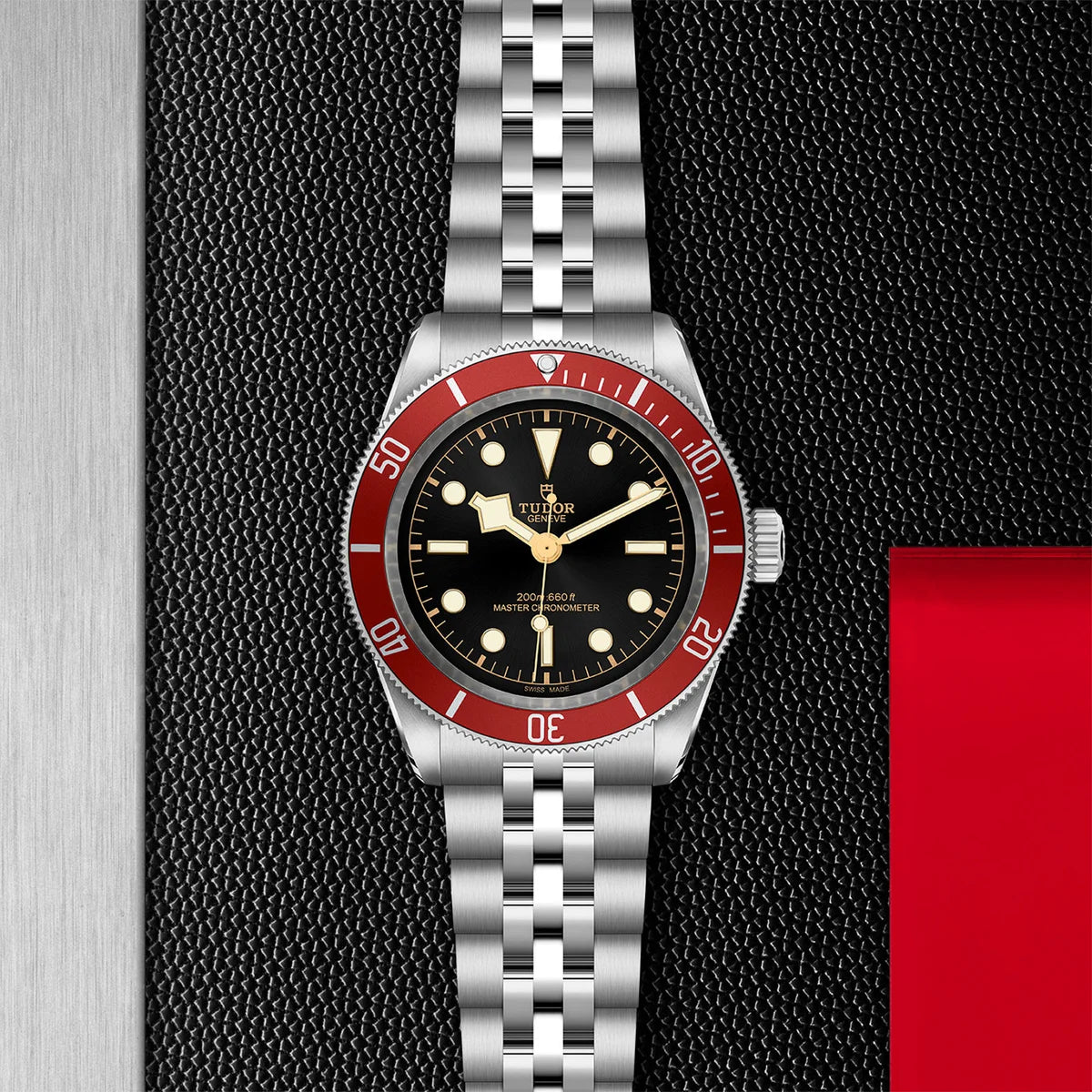 Black Bay 41mm - Red Bezel on 5-Link Bracelet