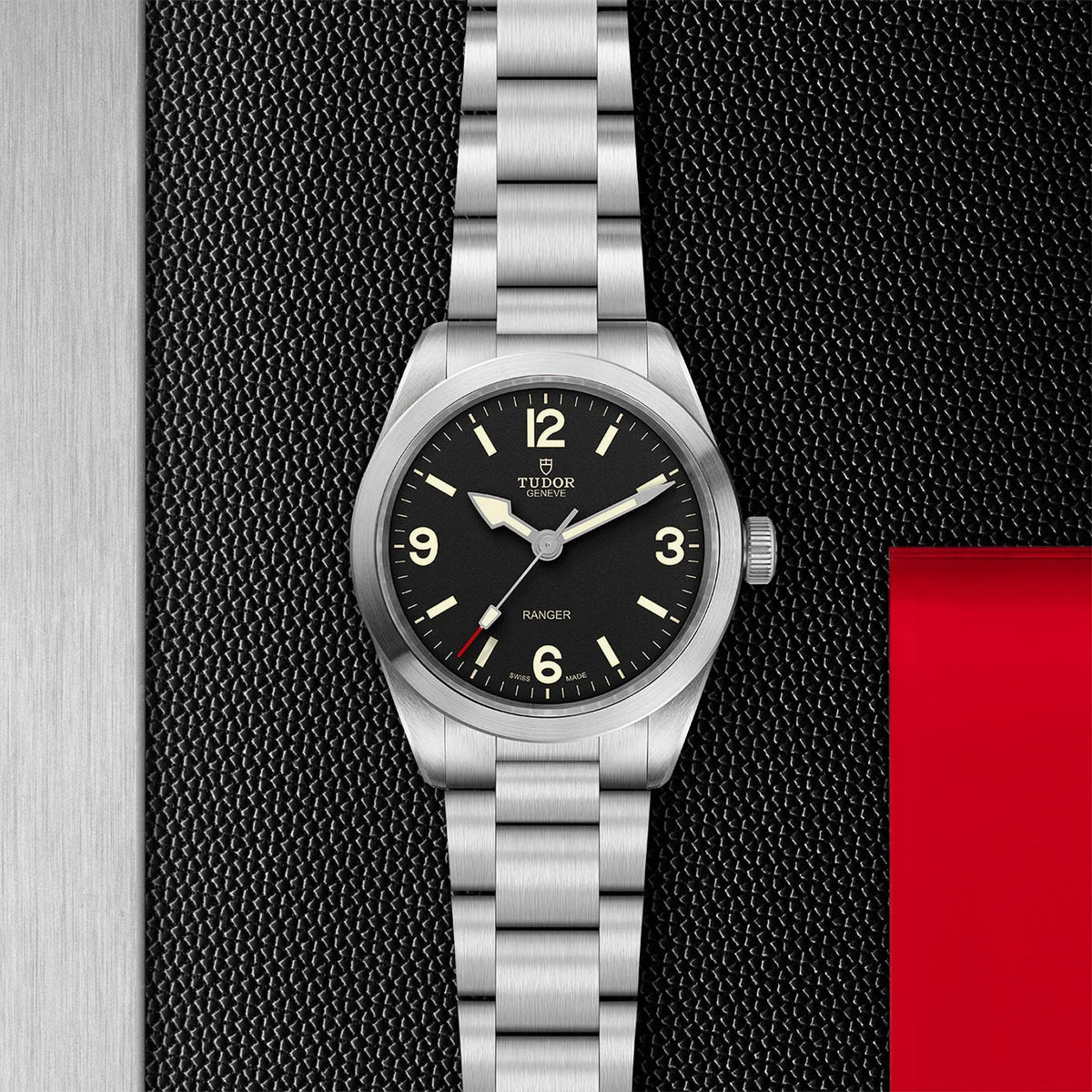 Ranger 39mm - Black Dial on 3-Link Bracelet