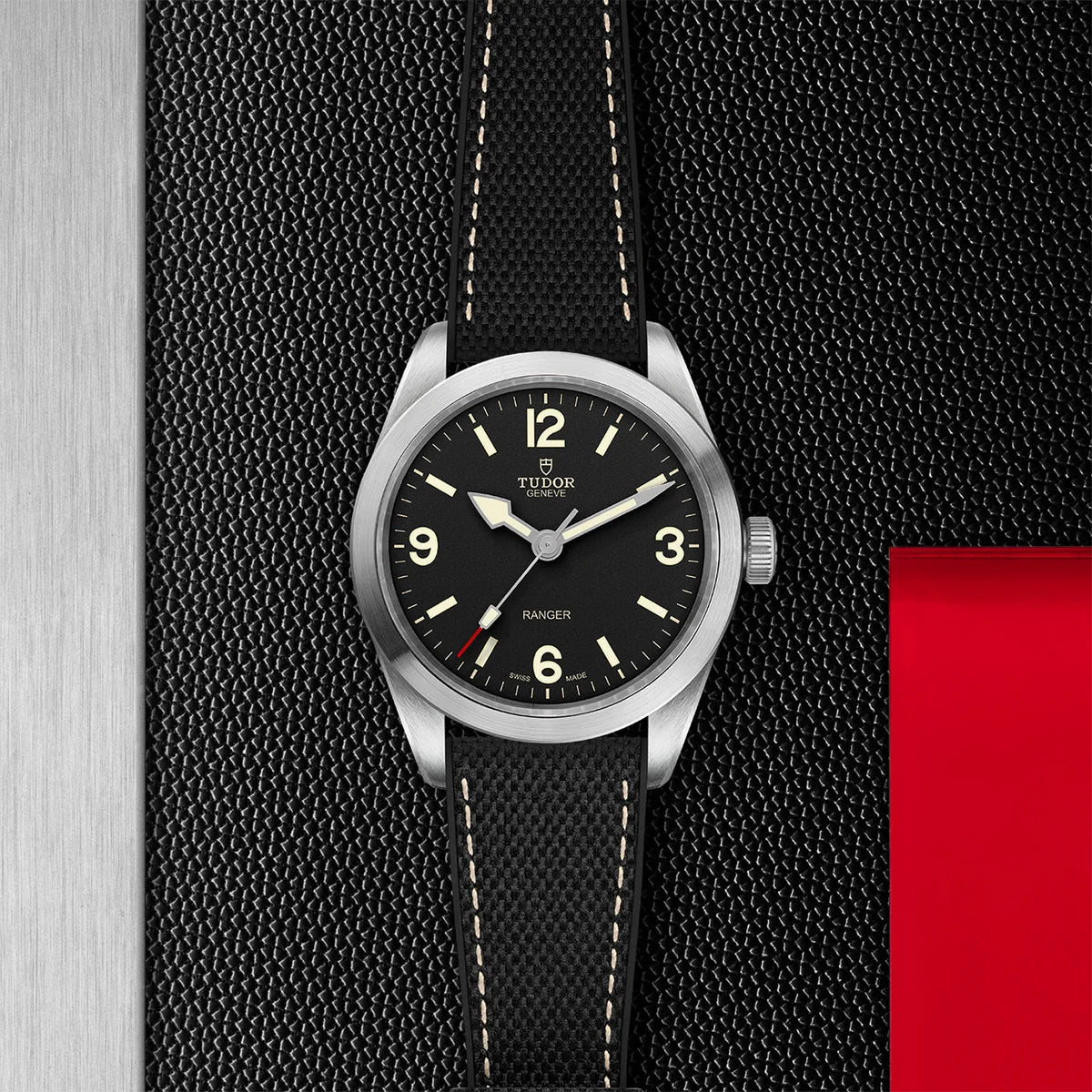 Ranger 39mm - Black Dial on Hybrid Strap