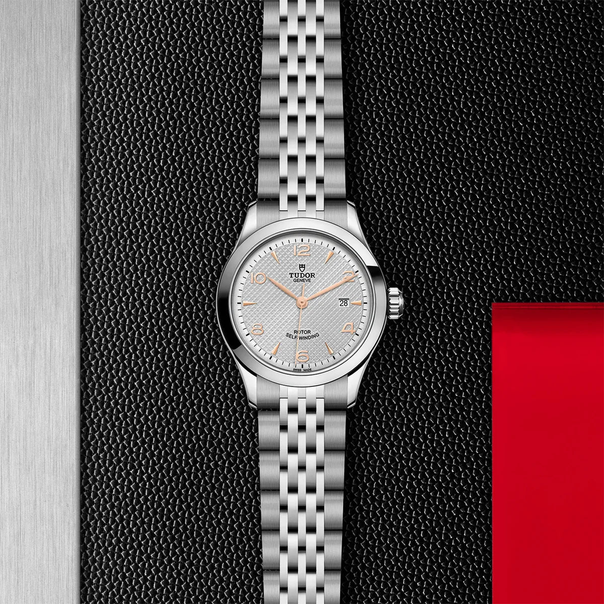 1926 28mm - Silver Dial on Bracelet