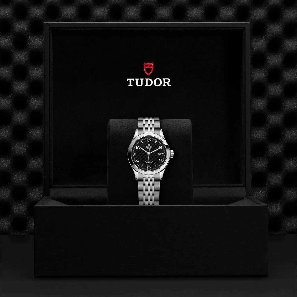 1926 28mm - Black Dial on Bracelet