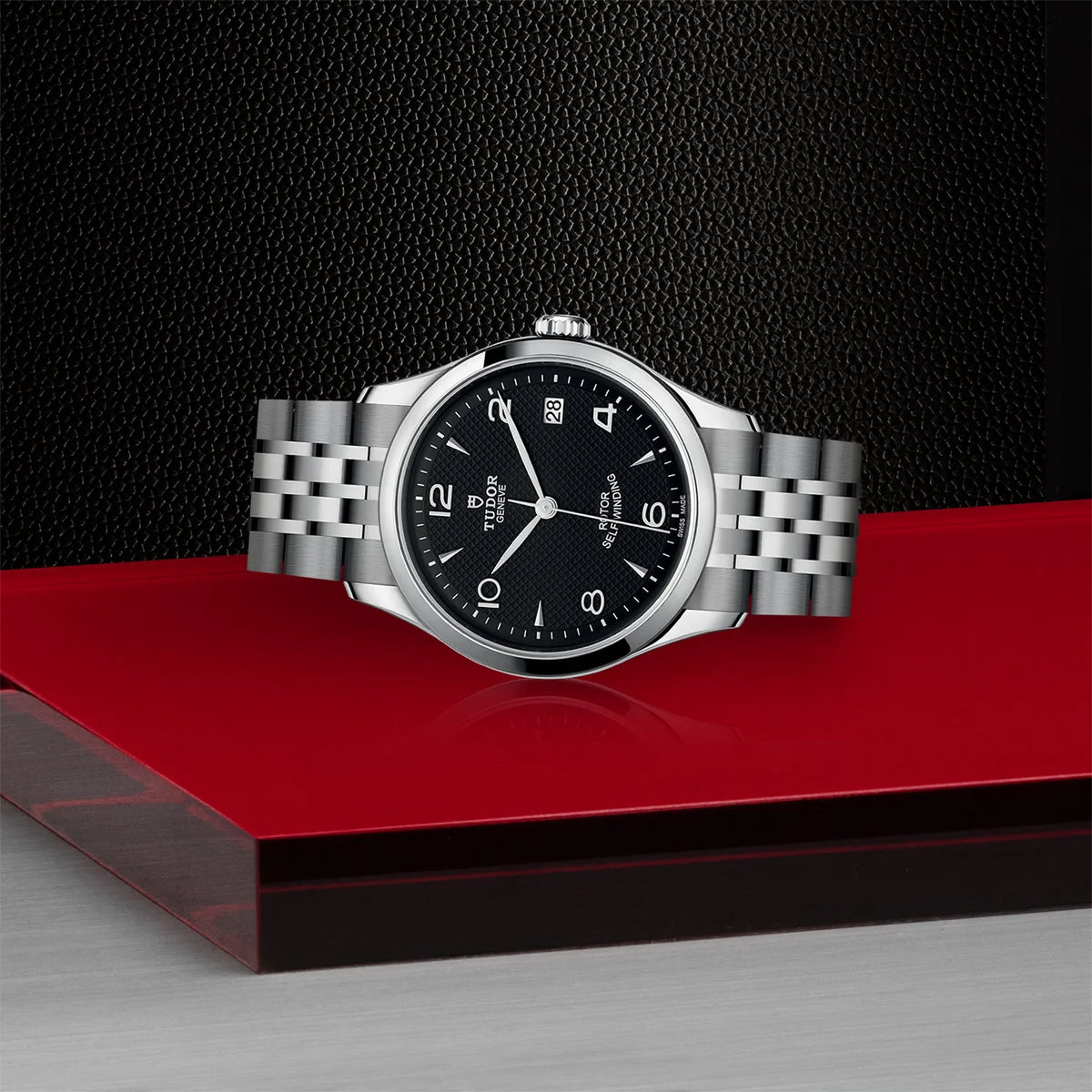 1926 36mm - Black Dial on Bracelet